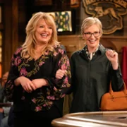 Happy's Place - galeria zdjęć - filmweb