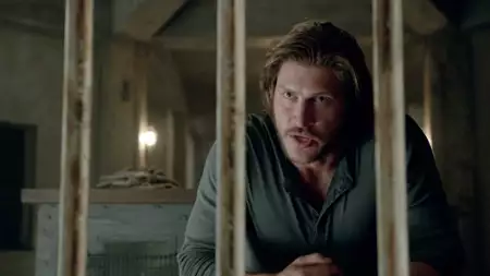 Bitten - galeria zdjęć - filmweb