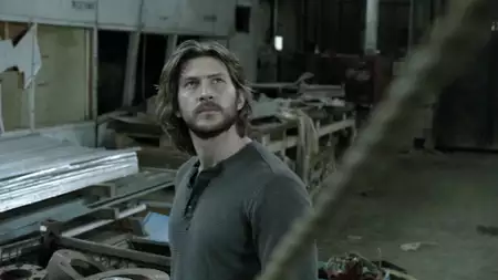 Bitten - galeria zdjęć - filmweb