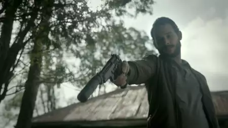 Bitten - galeria zdjęć - filmweb