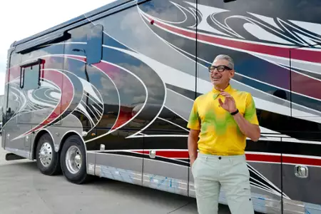 Świat według Jeffa Goldbluma - galeria zdjęć - filmweb