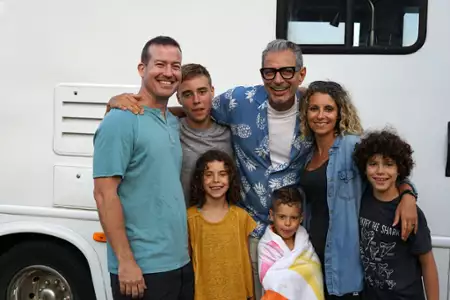 Świat według Jeffa Goldbluma - galeria zdjęć - filmweb