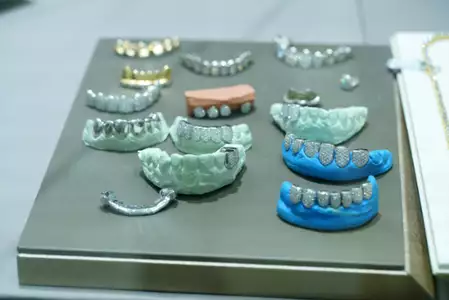 Świat według Jeffa Goldbluma - galeria zdjęć - filmweb