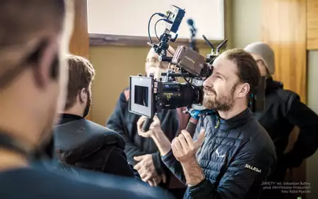 Święty - galeria zdjęć - filmweb