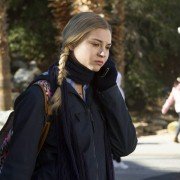 Z dala od niego - galeria zdjęć - filmweb