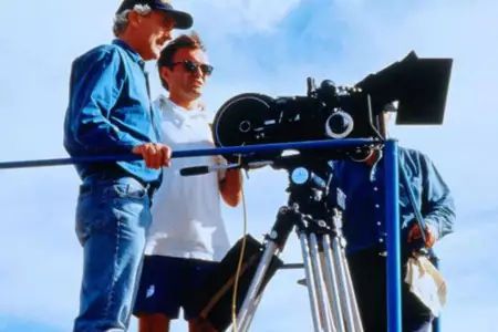 Życie mniej zwyczajne - galeria zdjęć - filmweb