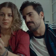 Rozpaczliwe kłamstwa - galeria zdjęć - filmweb