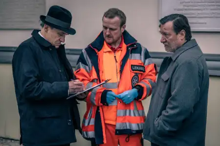 Minuta ciszy - galeria zdjęć - filmweb