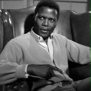 Sidney Poitier w W cieniu dobrego drzewa