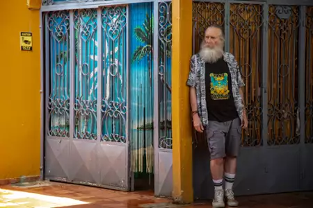 Śmierć pod palmami - galeria zdjęć - filmweb