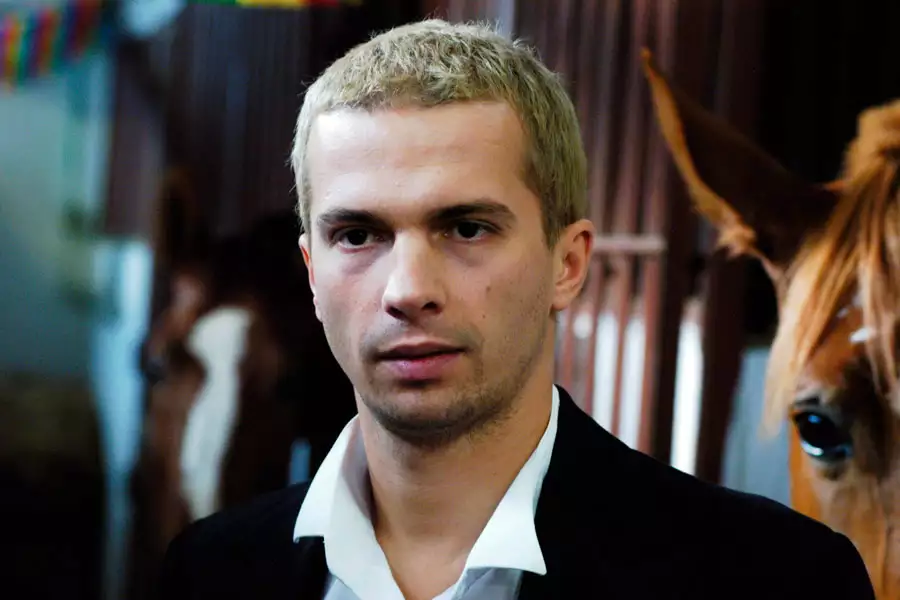 Bunt L. - galeria zdjęć - filmweb