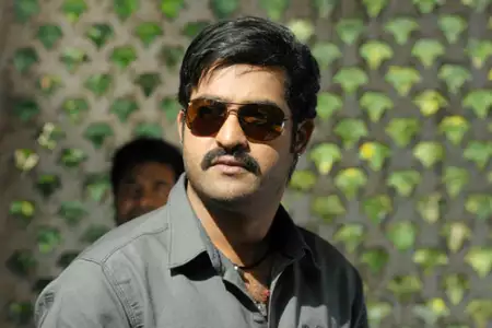 Baadshah - galeria zdjęć - filmweb