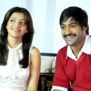 Baadshah - galeria zdjęć - filmweb