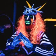 Hellbound - galeria zdjęć - filmweb