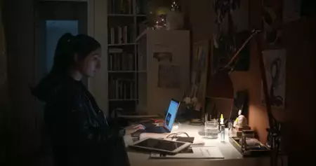 Zbrukana - galeria zdjęć - filmweb