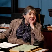 Ella McCay - galeria zdjęć - filmweb