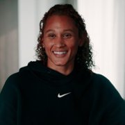 Under Pressure: The U.S. Women's World Cup Team - galeria zdjęć - filmweb