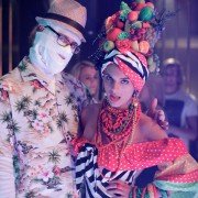 Please Like Me - galeria zdjęć - filmweb