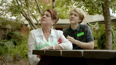 Please Like Me - galeria zdjęć - filmweb