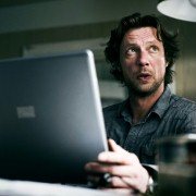 Vares: Pocałunek zła - galeria zdjęć - filmweb