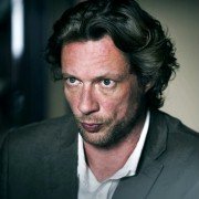 Vares: Pocałunek zła - galeria zdjęć - filmweb