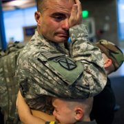 Father Soldier Son - galeria zdjęć - filmweb