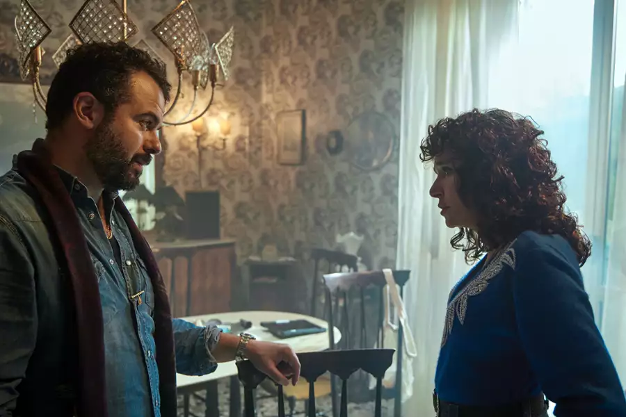 Zakłamane życie dorosłych - galeria zdjęć - filmweb