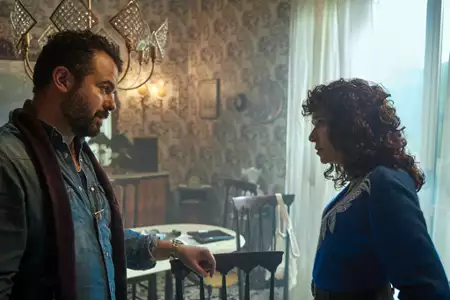 Zakłamane życie dorosłych - galeria zdjęć - filmweb