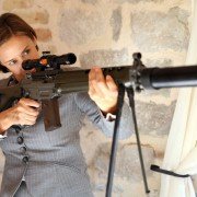 Uciekający kociak - galeria zdjęć - filmweb