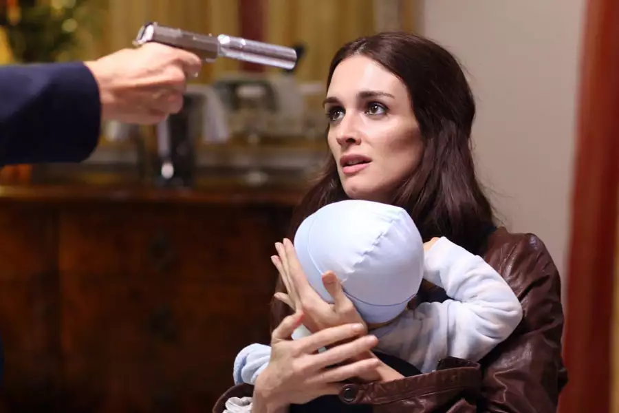 Uciekający kociak - galeria zdjęć - filmweb