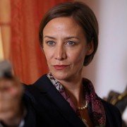 Uciekający kociak - galeria zdjęć - filmweb
