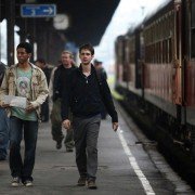 Uciekający kociak - galeria zdjęć - filmweb