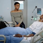 Sick Note - galeria zdjęć - filmweb