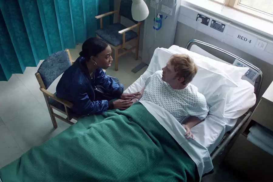 Sick Note - galeria zdjęć - filmweb