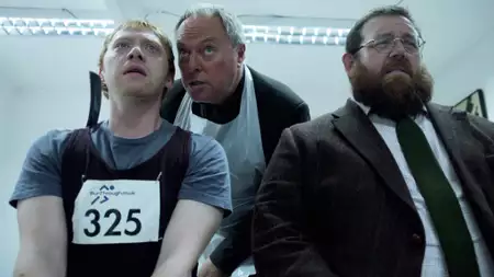 Sick Note - galeria zdjęć - filmweb