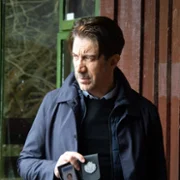 Damaged - galeria zdjęć - filmweb
