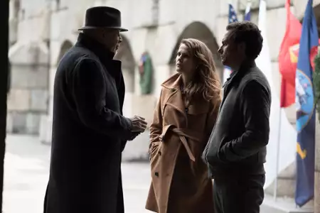 Zawód: Amerykanin - galeria zdjęć - filmweb