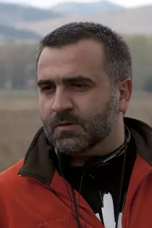 Ave - galeria zdjęć - filmweb