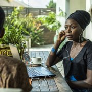 Deep State - galeria zdjęć - filmweb