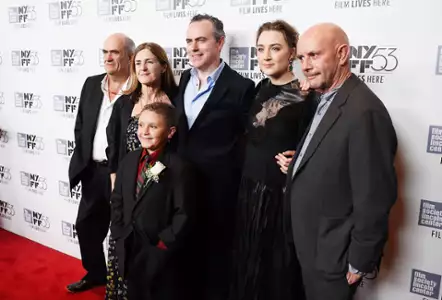 Brooklyn - galeria zdjęć - filmweb