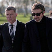 Uspjeh - galeria zdjęć - filmweb