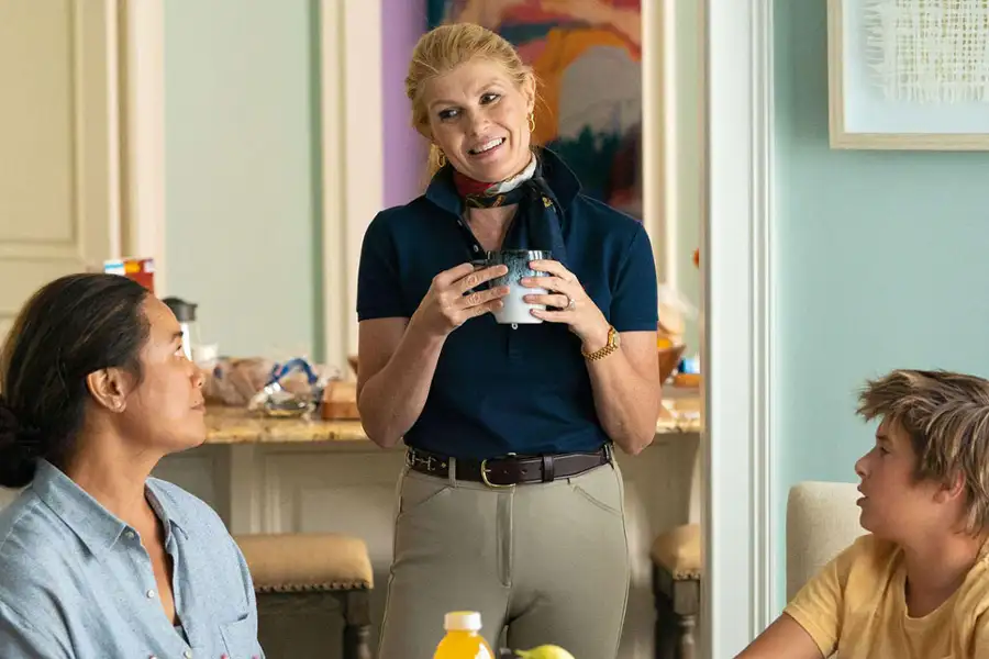 SMILF - galeria zdjęć - filmweb