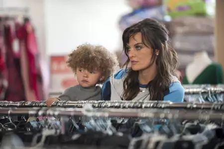 SMILF - galeria zdjęć - filmweb
