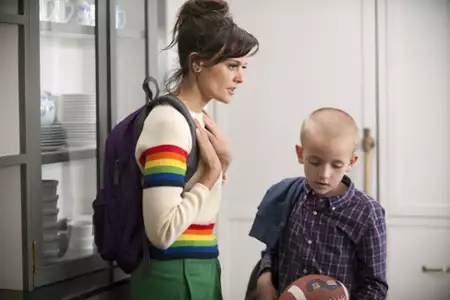 SMILF - galeria zdjęć - filmweb