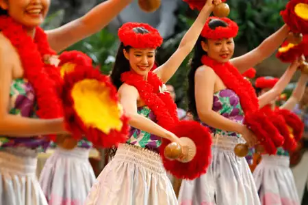 Tancerki hula - galeria zdjęć - filmweb