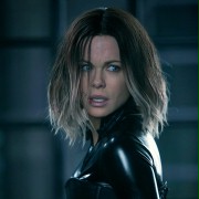 Kate Beckinsale w Underworld: Wojny krwi