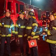 9-1-1 - galeria zdjęć - filmweb
