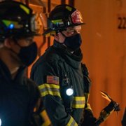 9-1-1 - galeria zdjęć - filmweb