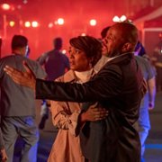 9-1-1 - galeria zdjęć - filmweb