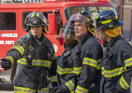9-1-1 - galeria zdjęć - filmweb
